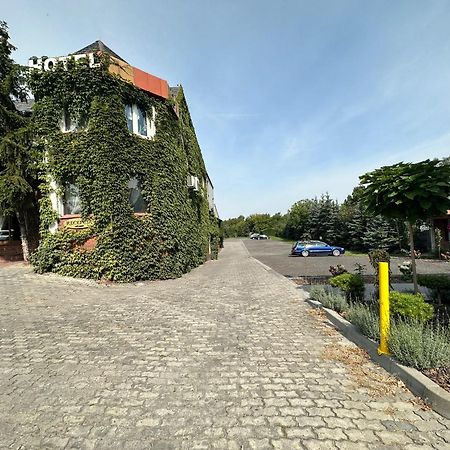 Hotel Kresowianka Konin  Eksteriør billede