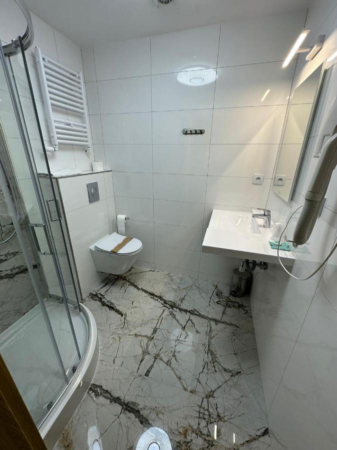 Hotel Kresowianka Konin  Eksteriør billede