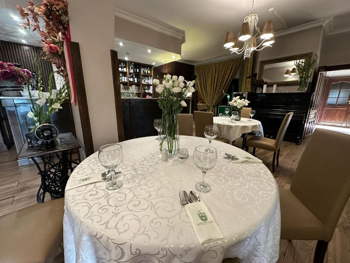 Hotel Kresowianka Konin  Eksteriør billede