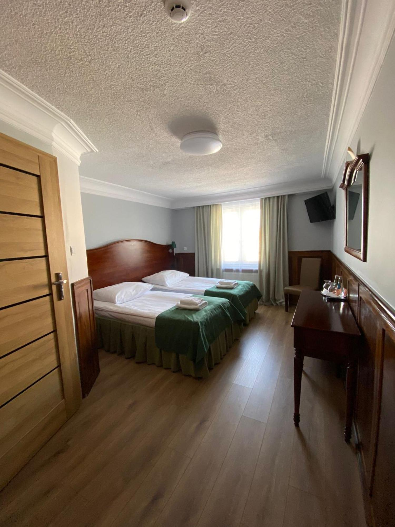 Hotel Kresowianka Konin  Eksteriør billede